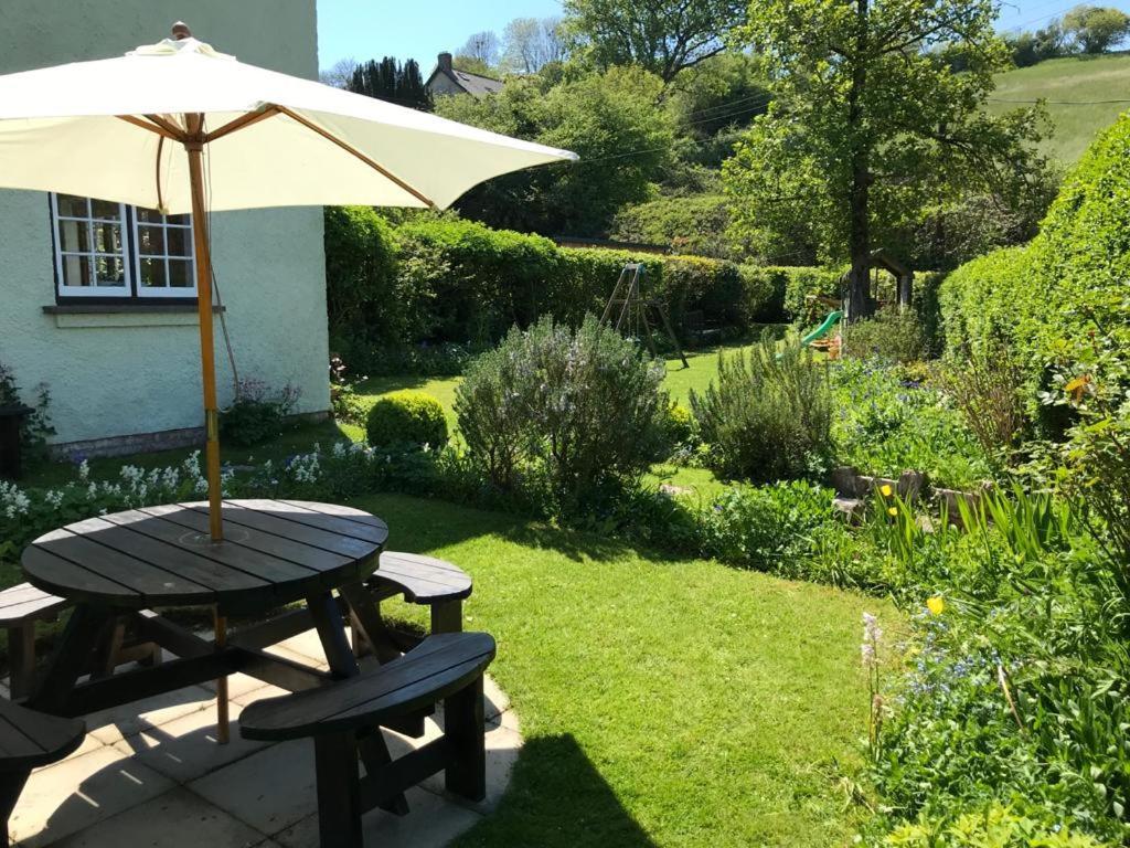 Cedra Cottage - Vintage Country Hideaway Axminster Exterior photo